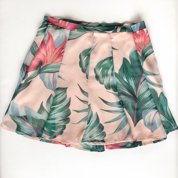 Show Me Your MuMu Kauai Kisses Mini Tropical Palm Leaf Tree Print Skater Skirt - Picture 10 of 10